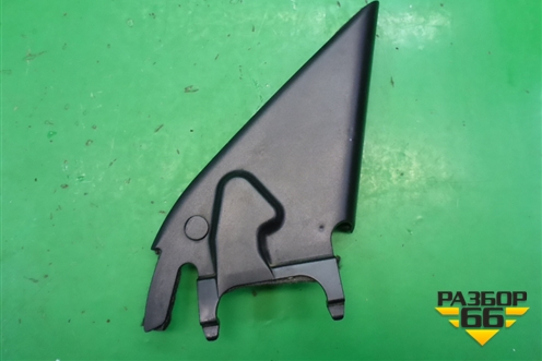 Накладка двери передней правой уголок для Nissan Primera (P12E) с 2001-2008г (Примера)