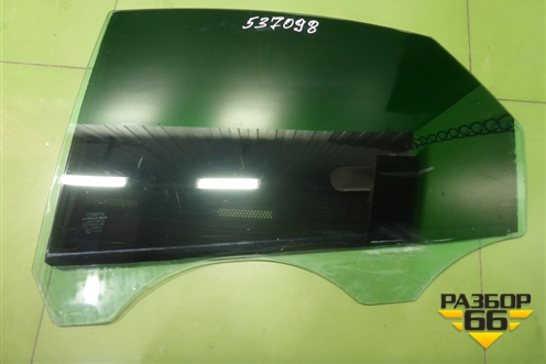 Стекло двери задней левой (30674290) для Volvo S40 с 2004-2012г (C40)