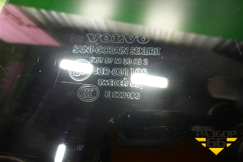 Стекло двери задней левой (30674290) для Volvo S40 с 2004-2012г (C40)