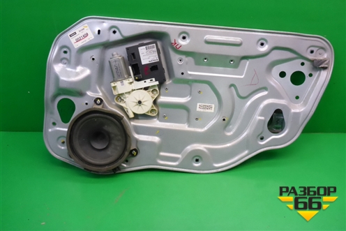Стеклоподъёмник электрический передний правый (8679081) для Volvo S40 с 2004-2012г (C40)