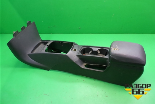 Подлокотник (8687408) для Volvo S40 с 2004-2012г (C40)