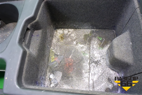 Подлокотник (8687408) для Volvo S40 с 2004-2012г (C40)