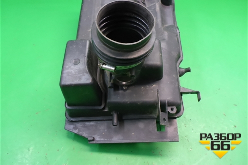 Корпус воздушного фильтра (2.4л B5244S) (30677532) для Volvo S40 с 2004-2012г (C40)