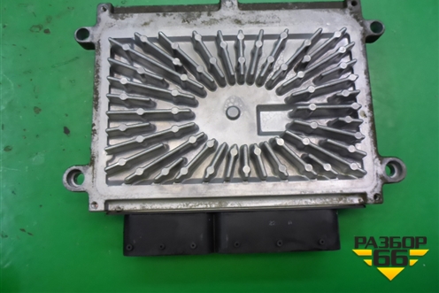 Блок управления двигателем (2.4л B5244S) (30650677) для Volvo S40 с 2004-2012г (C40)