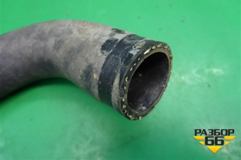 Патрубок системы охлаждения (на радиатор верхний) для Volvo S40 с 2004-2012г (C40)