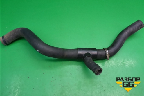 Патрубок системы охлаждения (на радиатор верхний) для Volvo S40 с 2004-2012г (C40)