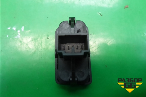 Кнопка центрального замка (левая) (30669958) для Volvo S40 с 2004-2012г (C40)