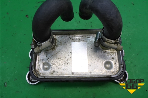 Радиатор масляный (2.4л B5244S) для Volvo S40 с 2004-2012г (C40)