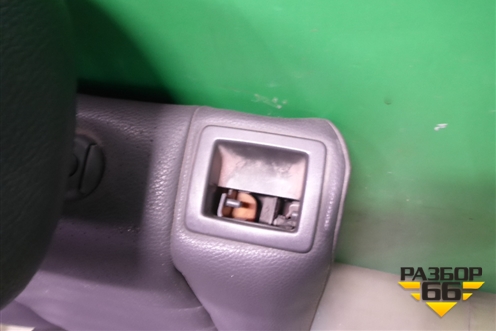 Сиденья комплект (с AIR BAG подогрев) для Volkswagen Touareg c 2002-2010г (Туарег)