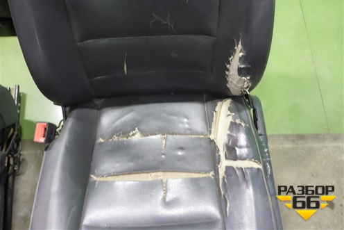 Сиденья комплект (с AIR BAG подогрев) для Volkswagen Touareg c 2002-2010г (Туарег)