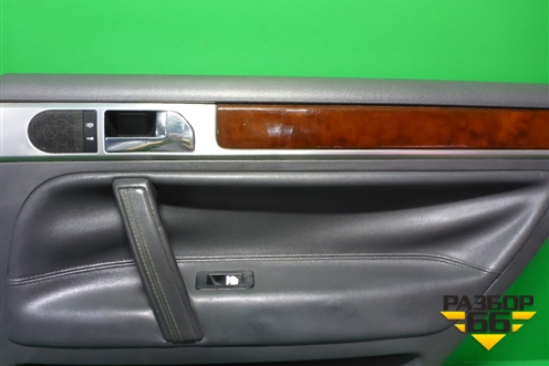 Обшивка двери задней правой под электрику (7L6867212) для Volkswagen Touareg c 2002-2010г (Туарег)
