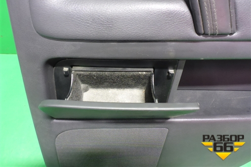 Обшивка двери задней правой под электрику (7L6867212) для Volkswagen Touareg c 2002-2010г (Туарег)