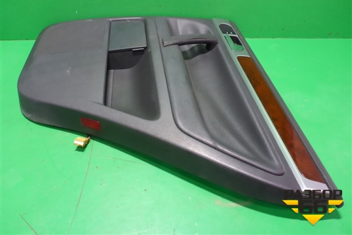 Обшивка двери задней правой под электрику (7L6867212) для Volkswagen Touareg c 2002-2010г (Туарег)
