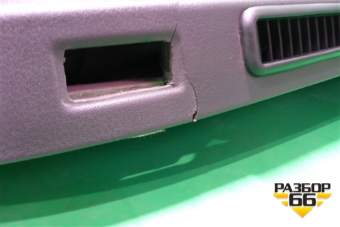 Обшивка двери передней правой под электрику (7L6867012) для Volkswagen Touareg c 2002-2010г (Туарег)