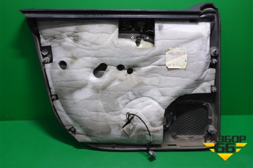 Обшивка двери передней правой под электрику (7L6867012) для Volkswagen Touareg c 2002-2010г (Туарег)