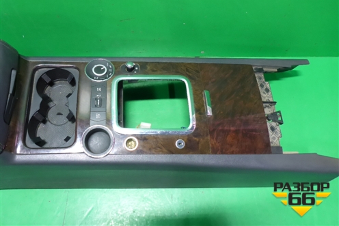 Подлокотник (7L6863243K) для Volkswagen Touareg c 2002-2010г (Туарег)