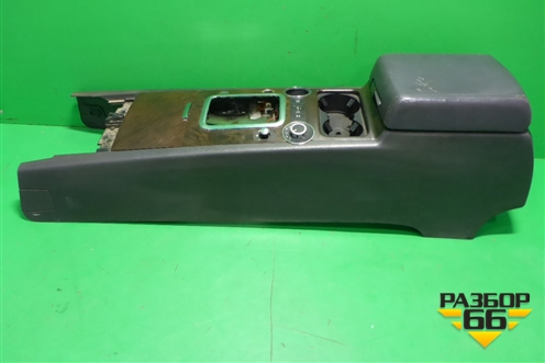 Подлокотник (7L6863243K) для Volkswagen Touareg c 2002-2010г (Туарег)