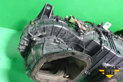 Корпус отопителя (7L0820005) для Volkswagen Touareg c 2002-2010г (Туарег)