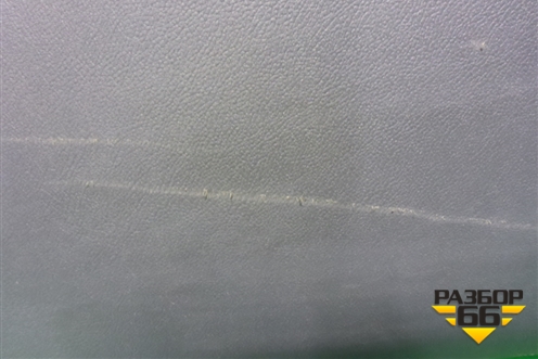 Обшивка стойки центральная левая (7L6867239) для Volkswagen Touareg c 2002-2010г (Туарег)