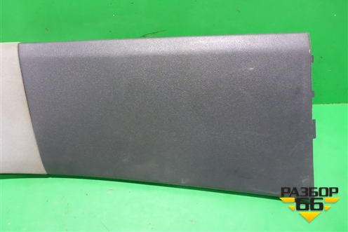 Обшивка стойки центральная правая (7L6867240) для Volkswagen Touareg c 2002-2010г (Туарег)