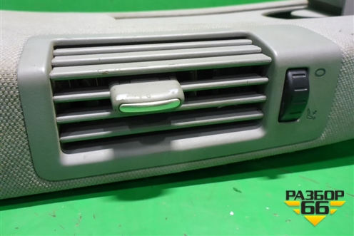 Обшивка стойки центральная правая (7L6867240) для Volkswagen Touareg c 2002-2010г (Туарег)