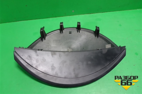 Накладка на щиток приборов (7L6858291) для Volkswagen Touareg c 2002-2010г (Туарег)