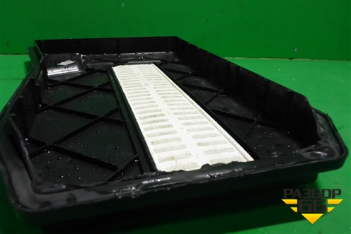 Крышка аккумулятора (под сиденьем) (7L0864643B) для Volkswagen Touareg c 2002-2010г (Туарег)