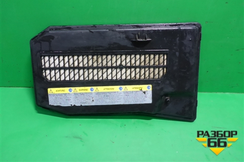 Крышка аккумулятора (под сиденьем) (7L0864643B) для Volkswagen Touareg c 2002-2010г (Туарег)