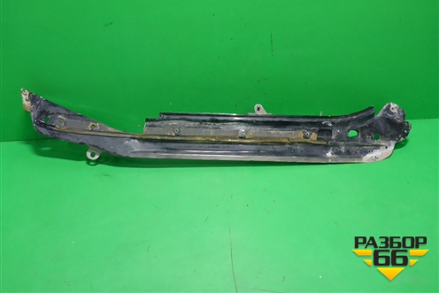 Кронштейн переднего крыла правый (7L6805176D) для Volkswagen Touareg c 2002-2010г (Туарег)