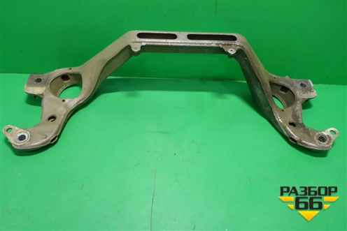 Балка передняя поперечная (крепления опор двигателя) (7L0199207A) для Volkswagen Touareg c 2002-2010г (Туарег)