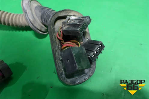 Проводка двери задней правой (7L6971694D) для Volkswagen Touareg c 2002-2010г (Туарег)