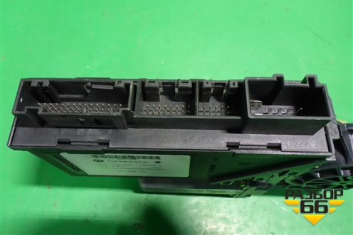 Моторчик стеклоподъёмника передний левый (3D1959793) для Volkswagen Touareg c 2002-2010г (Туарег)