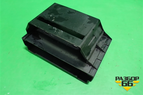 Кронштейн (блока управления акпп) (7L0927131D) для Volkswagen Touareg c 2002-2010г (Туарег)