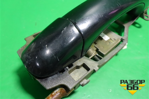 Ручка наружная двери задней левой (7L0839885) для Volkswagen Touareg c 2002-2010г (Туарег)