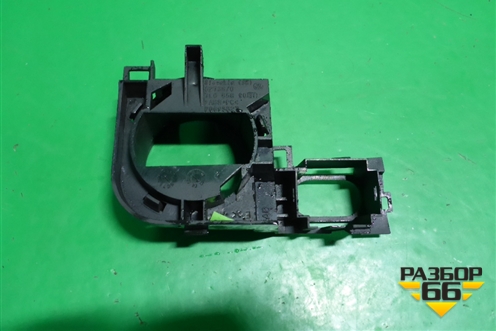 Кронштейн (модуля управления светом фар) (7L6858903T) для Volkswagen Touareg c 2002-2010г (Туарег)