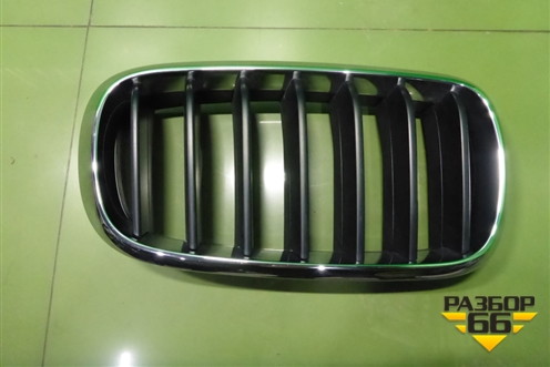 Решетка радиатора правая (7316076) для BMW X5 F15 с 2013г (Х5 Ф15)