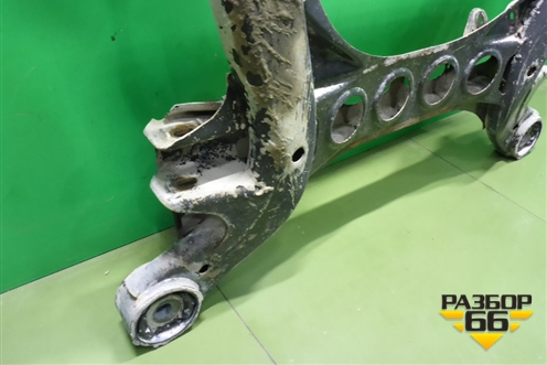 Подрамник передний АКПП (7L0499314A) для Volkswagen Touareg c 2002-2010г (Туарег)