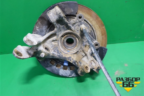 Кулак задний правый (7L0505436B) для Volkswagen Touareg c 2002-2010г (Туарег)