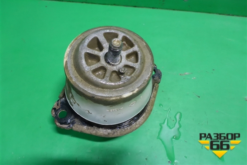 Опора двигателя (7L6199131A) для Volkswagen Touareg c 2002-2010г (Туарег)