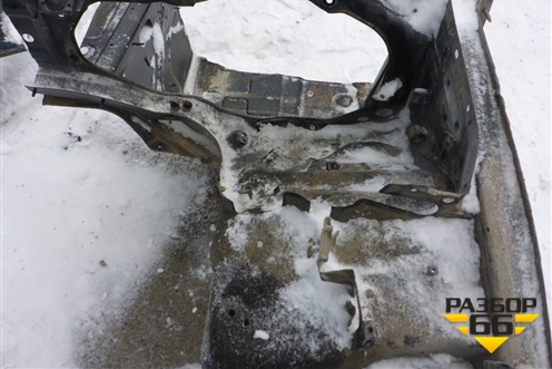 Лонжерон передний левый для Volkswagen Touareg c 2002-2010г (Туарег)