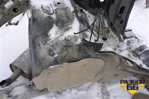 Лонжерон передний правый для Volkswagen Touareg c 2002-2010г (Туарег)