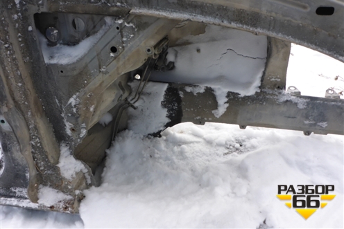 Лонжерон передний правый для Volkswagen Touareg c 2002-2010г (Туарег)