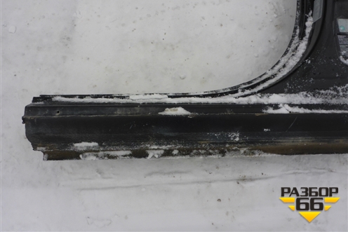 Порог со стойкой левый для Volkswagen Touareg c 2002-2010г (Туарег)