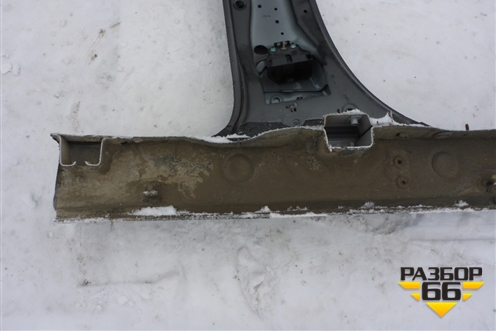 Порог со стойкой левый для Volkswagen Touareg c 2002-2010г (Туарег)