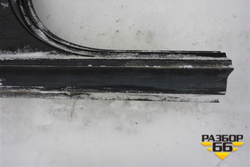 Порог со стойкой правый для Volkswagen Touareg c 2002-2010г (Туарег)