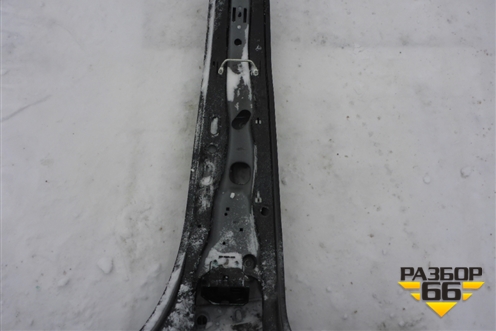 Порог со стойкой правый для Volkswagen Touareg c 2002-2010г (Туарег)