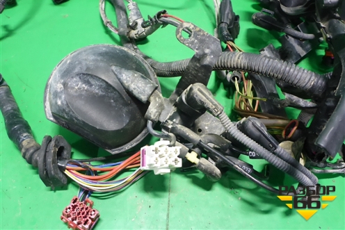 Проводка подкапотная (на двигатель 3.2л BAA-VR6 АКПП) (022971610F) для Volkswagen Touareg c 2002-2010г (Туарег)