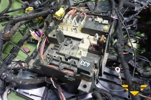 Проводка подкапотная+салон для Volkswagen Touareg c 2002-2010г (Туарег)