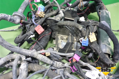 Проводка подкапотная+салон для Volkswagen Touareg c 2002-2010г (Туарег)