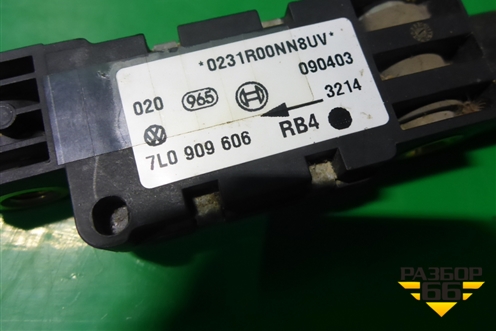 Датчик AIR BAG (7L0909606) для Volkswagen Touareg c 2002-2010г (Туарег)